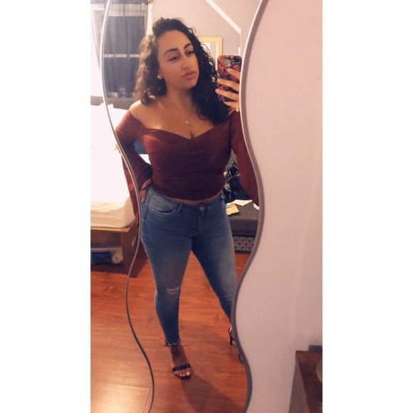 MEET THE POSHER, JESS ✨ - Picture 2 of 9